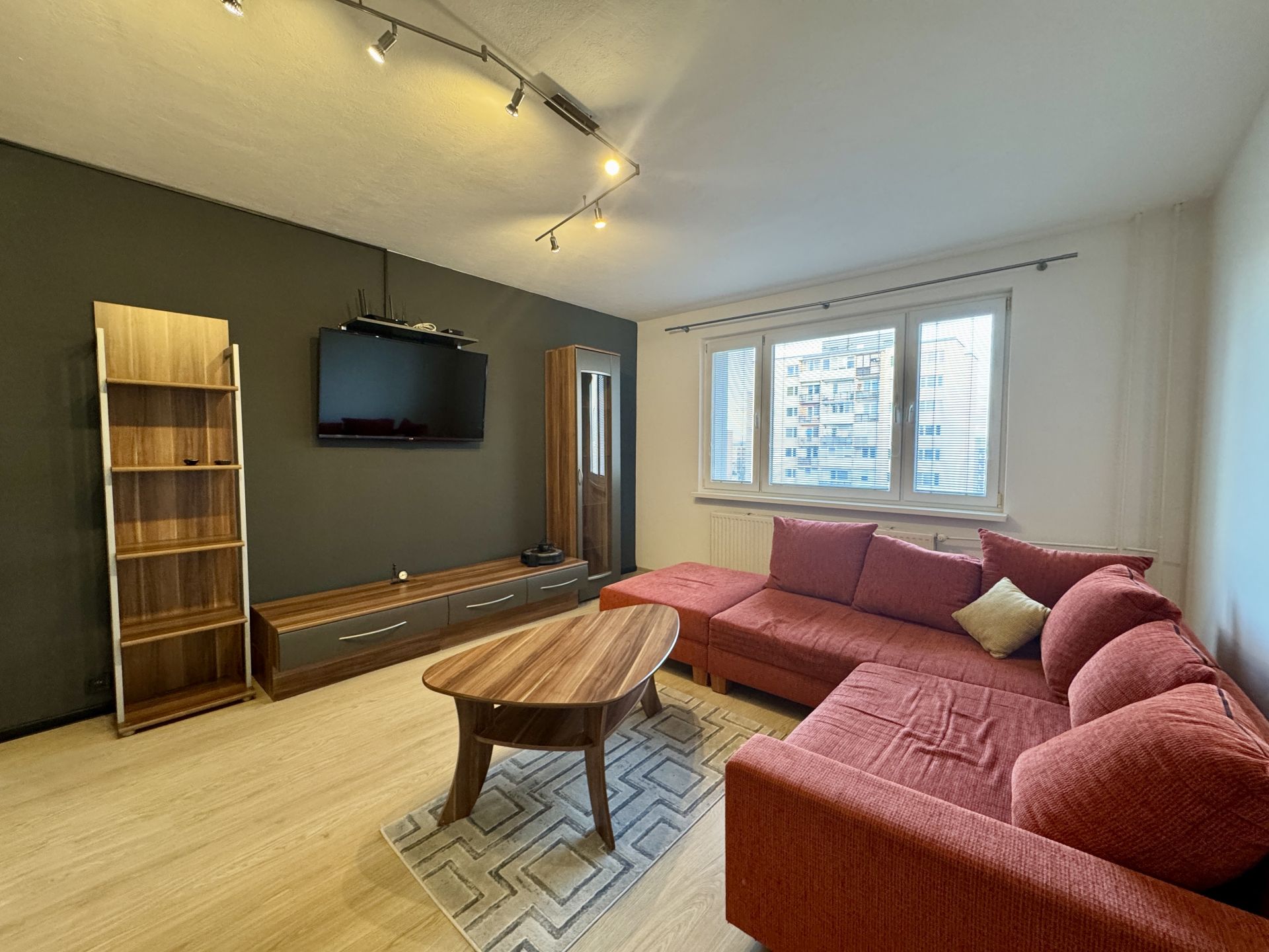 Prenájom 3-izbového bytu Janigova, Košice