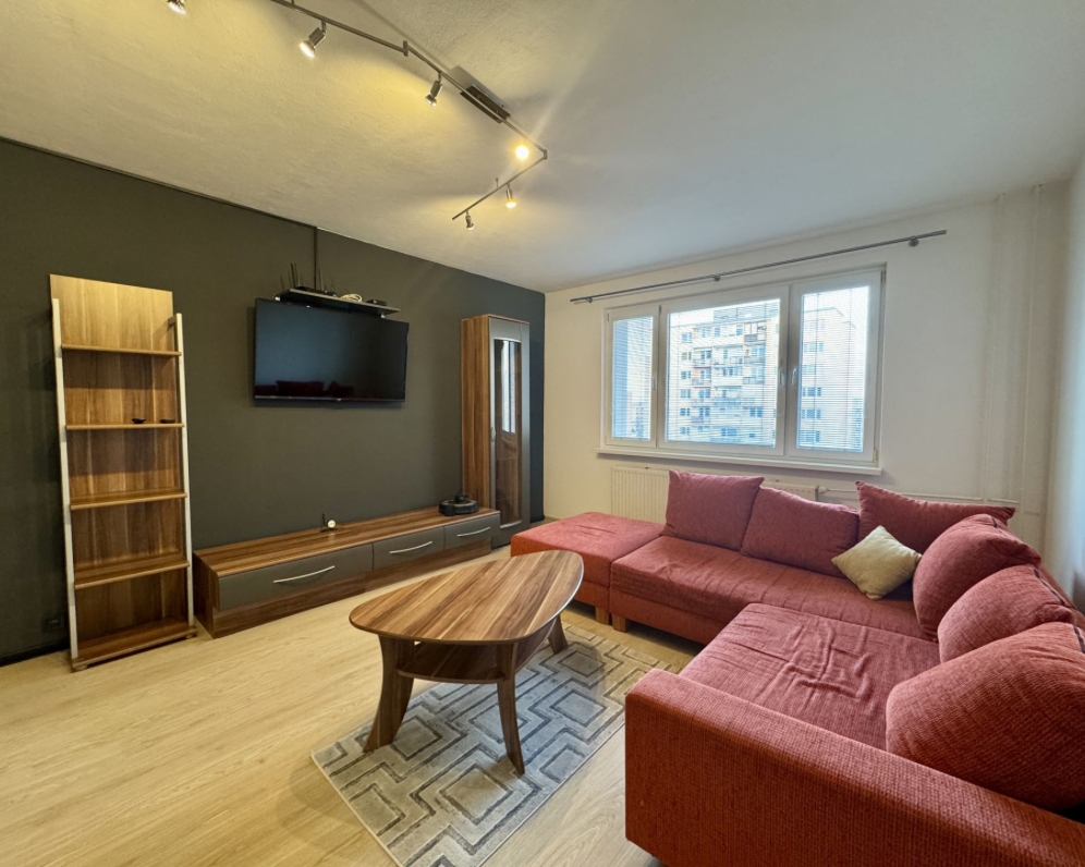 Prenájom 3-izbového bytu Janigova, Košice